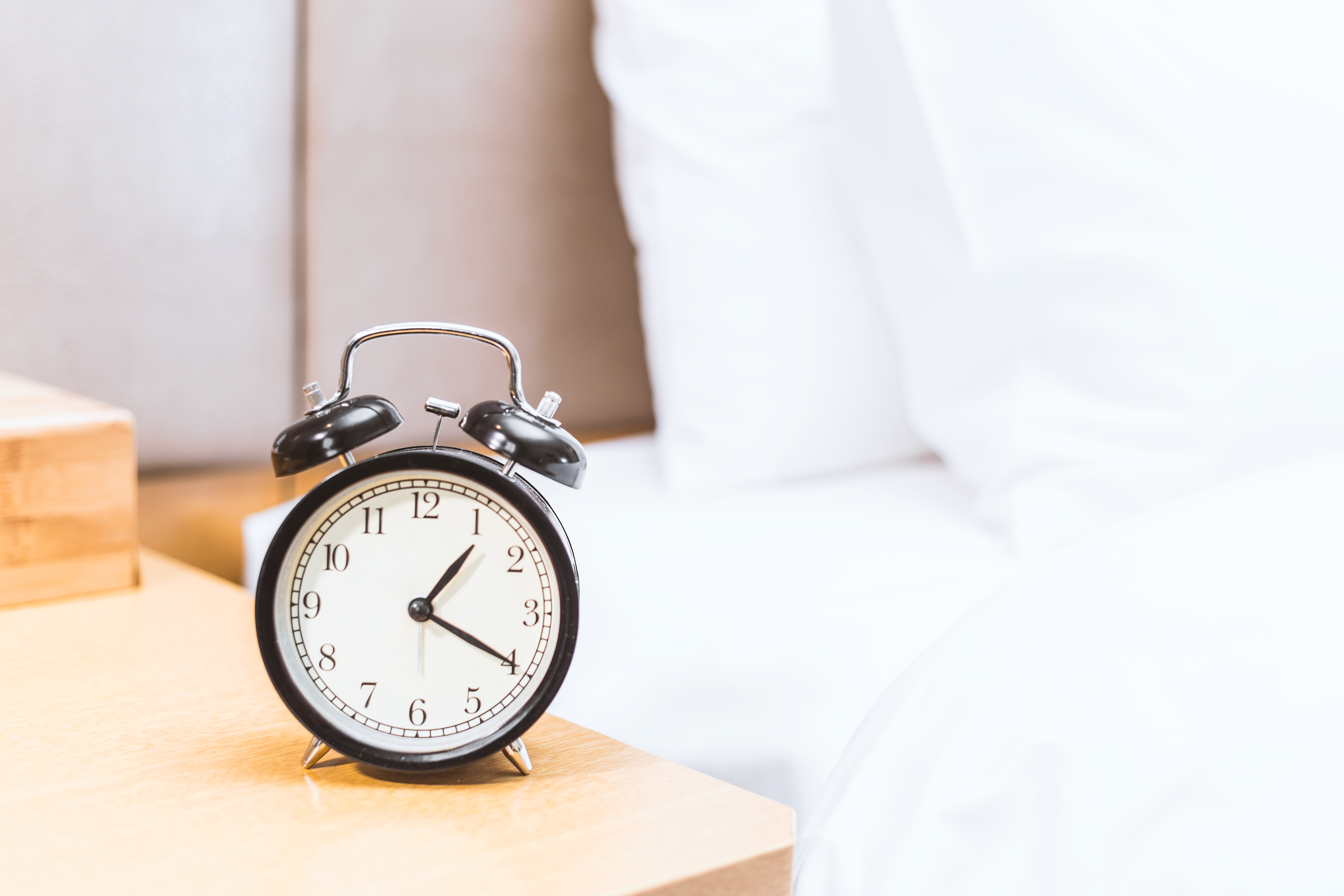 reloj cama.jpg